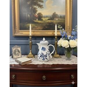 Blue Danube Japan Porcelain Coffee Pot Blue Onion Floral Tea Server with Lid